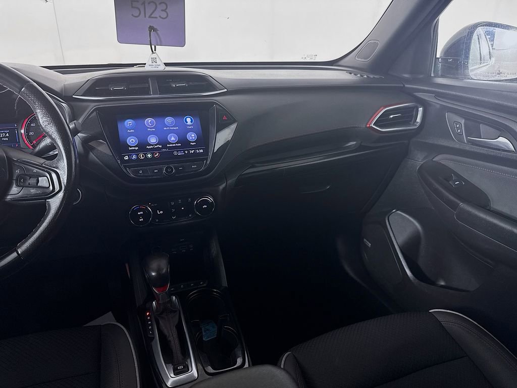 Used 2021 Chevrolet TrailBlazer RS w/ Sun and Liftgate Package image 27