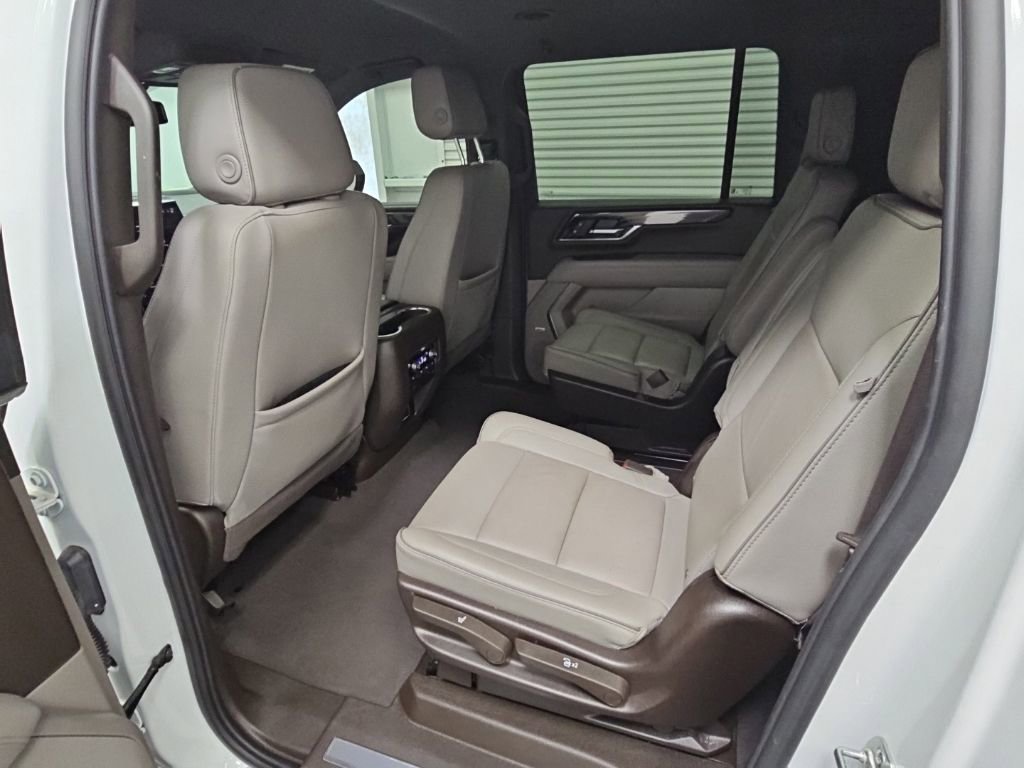 Used 2025 GMC Yukon XL Elevation RWD image 31
