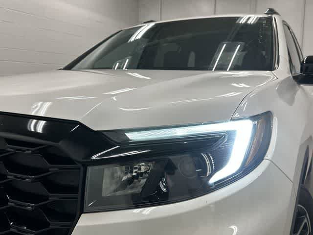 Certified 2023 Honda Passport Elite image 32