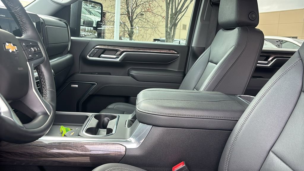 Used 2024 Chevrolet Silverado 3500 LTZ w/ LTZ Plus Package image 25