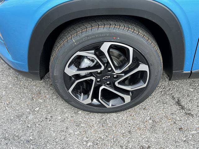 New 2026 Chevrolet Trax RS w/ Sunroof Package FWD image 10