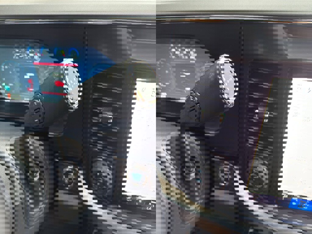 New 2026 Ford F350 Lariat w/ Black Appearance Package image 32