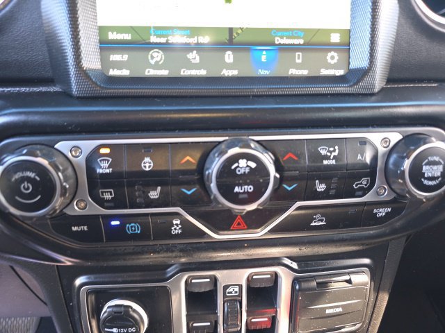 Used 2023 Jeep Wrangler Unlimited Sahara w/ Cold Weather Group AWD/4WD image 14