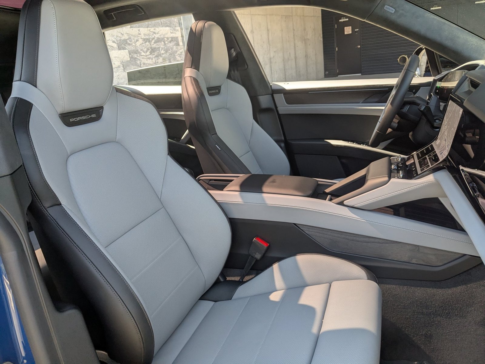 New 2026 Porsche Cayenne Turbo Electric AWD/4WD image 26
