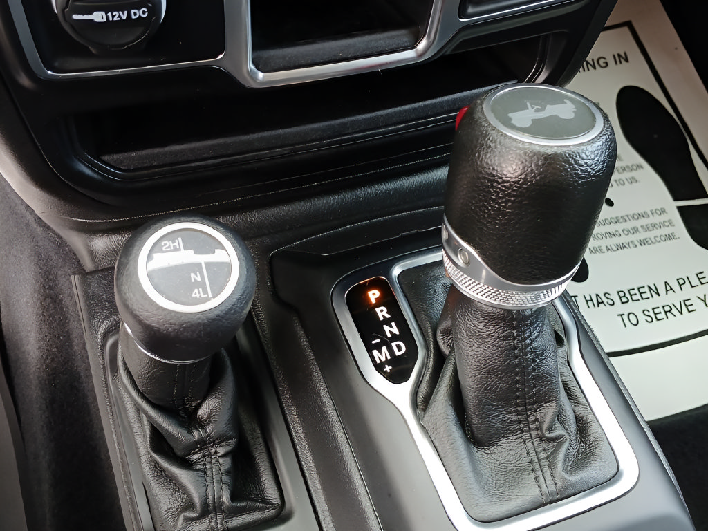 Used 2022 Jeep Wrangler Unlimited Sport AWD/4WD image 13