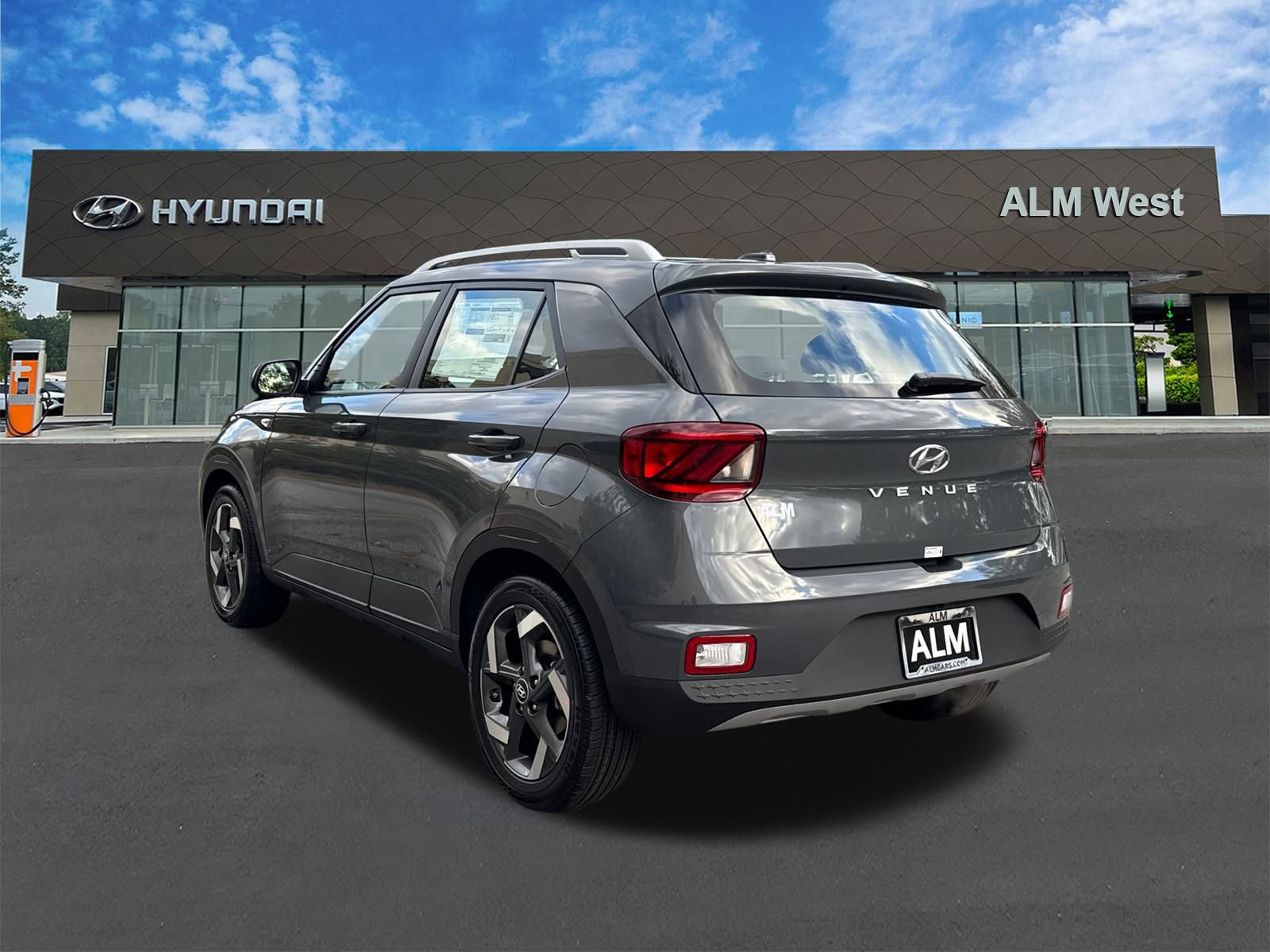 New 2026 Hyundai Venue SEL FWD image 8