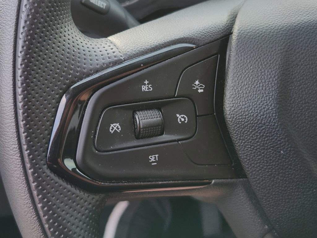 Used 2024 Chevrolet Trax LS w/ LS Convenience Package image 32