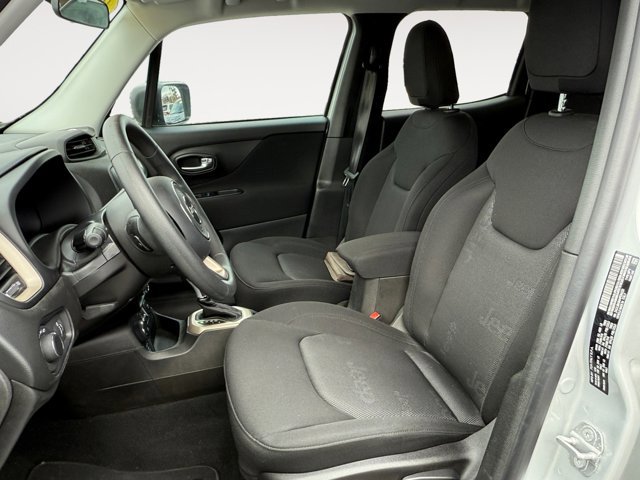 Used 2017 Jeep Renegade Sport w/ Power & Air Group image 11