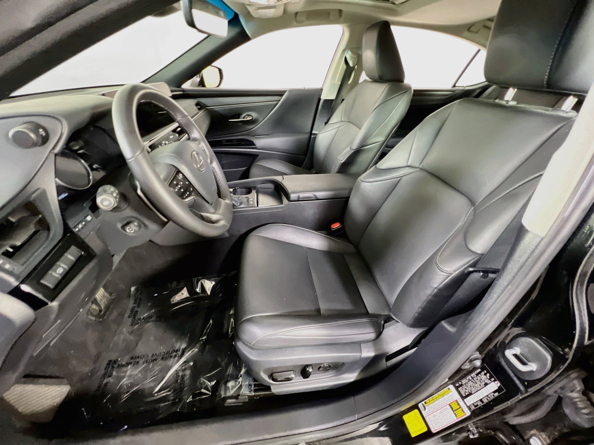 Used 2024 Lexus ES 300h w/ Premium Package FWD image 21