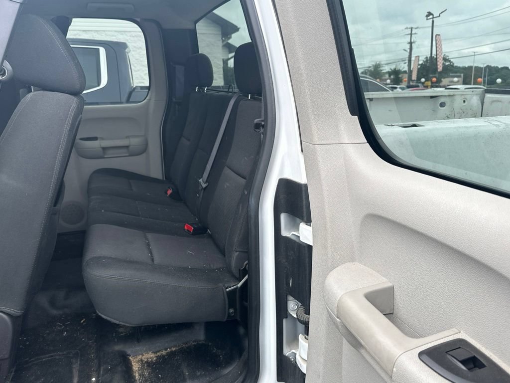 Used 2013 Chevrolet Silverado 2500 W/T AWD/4WD image 6