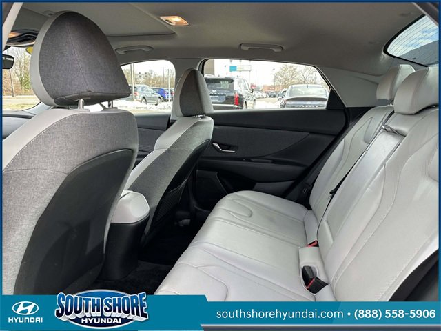 Certified 2023 Hyundai Elantra Limited image 12