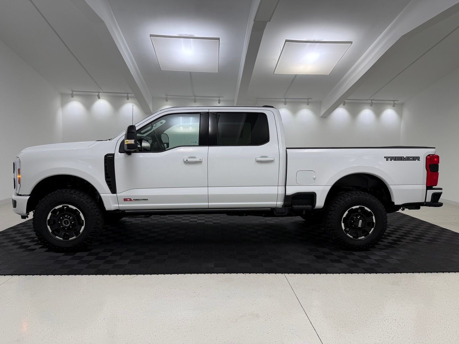 New 2026 Ford F250 Lariat w/ Tremor Off-Road Package AWD/4WD image 5