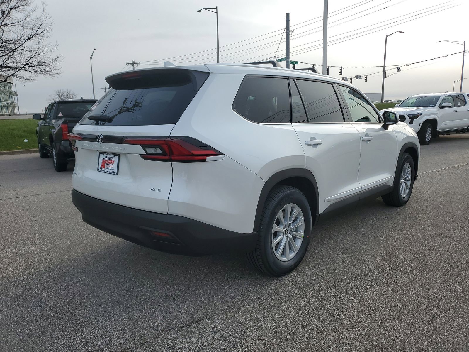 New 2026 Toyota Grand Highlander XLE image 4