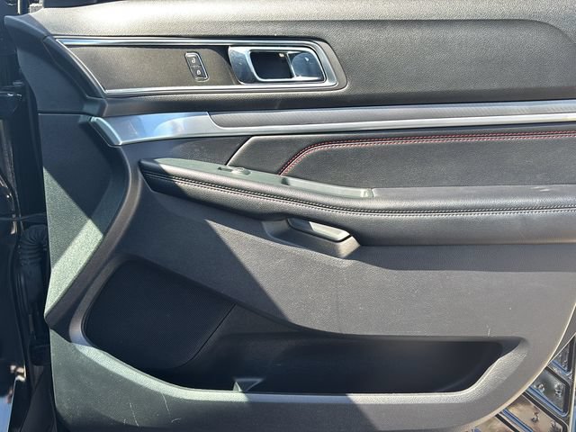 Used 2018 Ford Explorer Sport AWD/4WD image 9