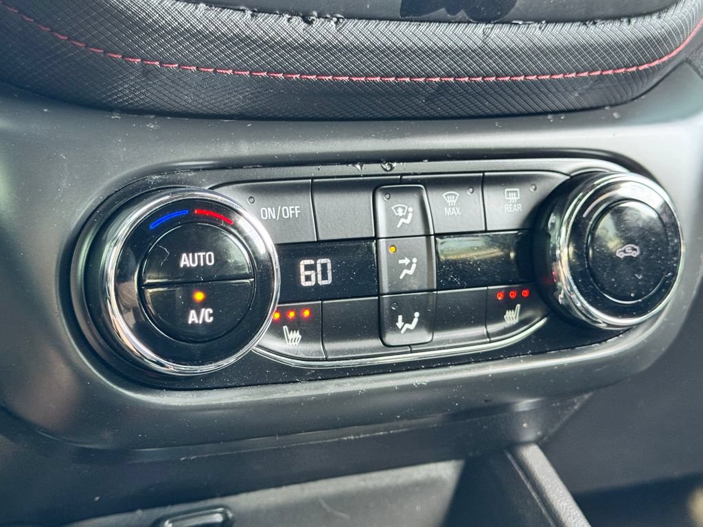 Used 2021 Chevrolet TrailBlazer RS FWD image 23