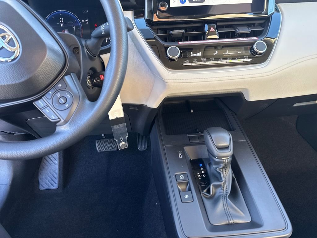 New 2026 Toyota Corolla Cross L image 11