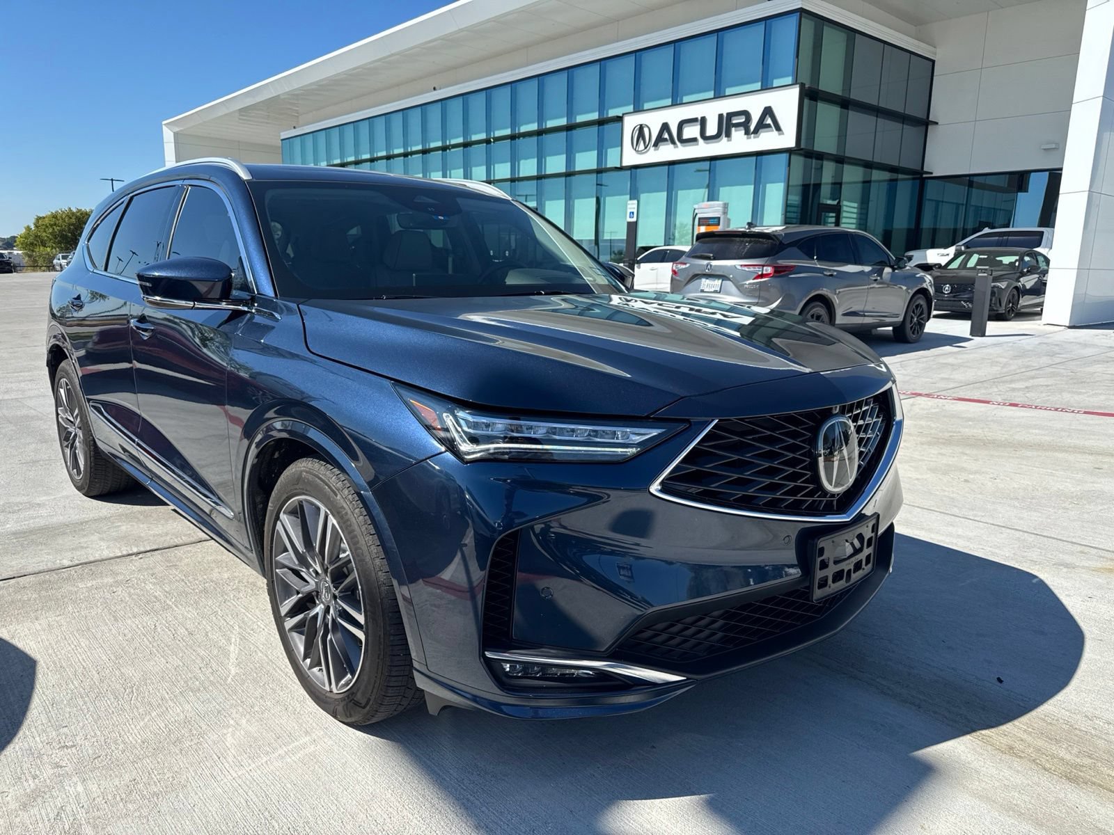 Used 2025 Acura MDX w/ Advance Package