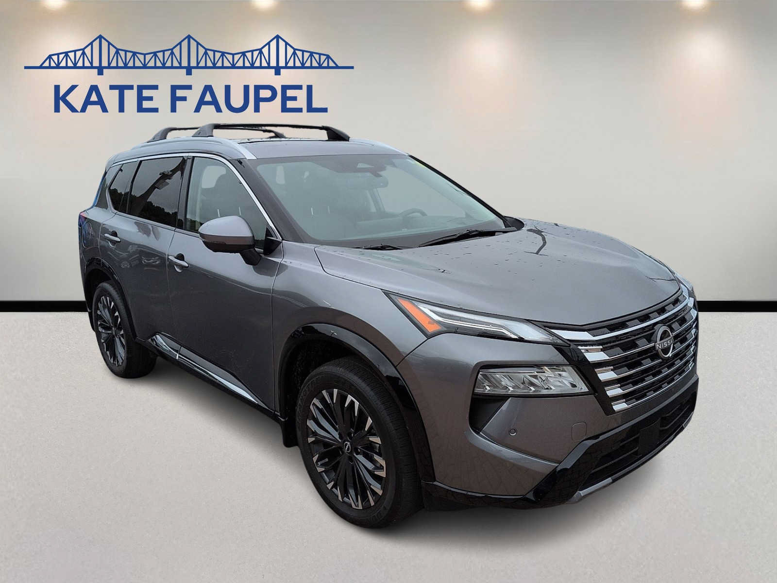 Used 2025 Nissan Rogue Platinum w/ Platinum Premium Package AWD/4WD image 1