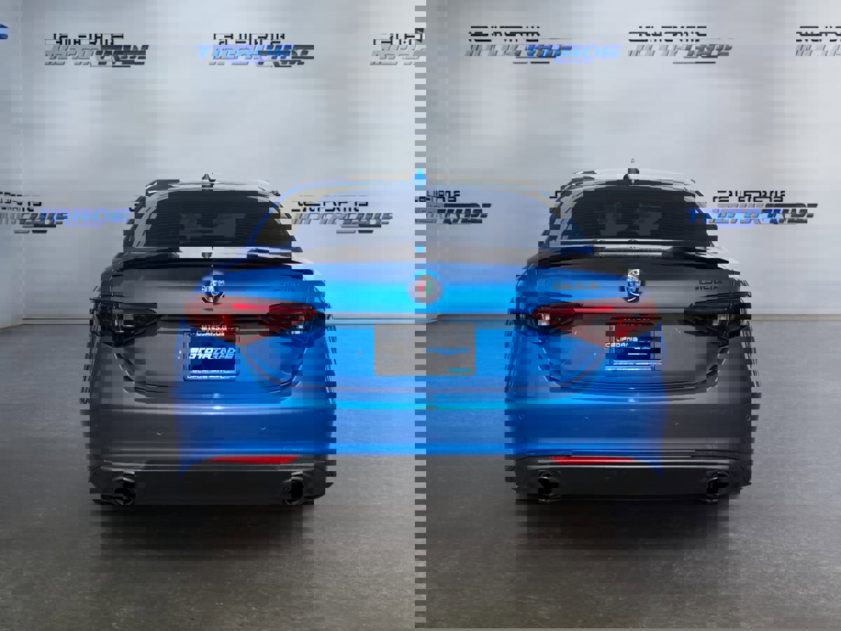 Used 2019 Alfa Romeo Giulia Ti w/ Nero Edizione image 6