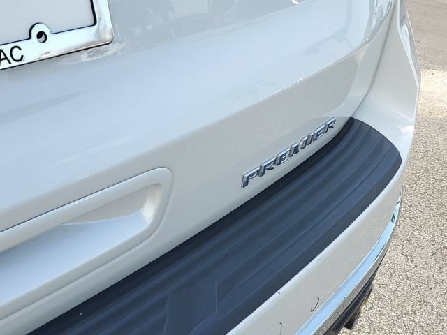 Used 2022 Chevrolet Suburban Premier w/ Premium Package AWD/4WD image 30