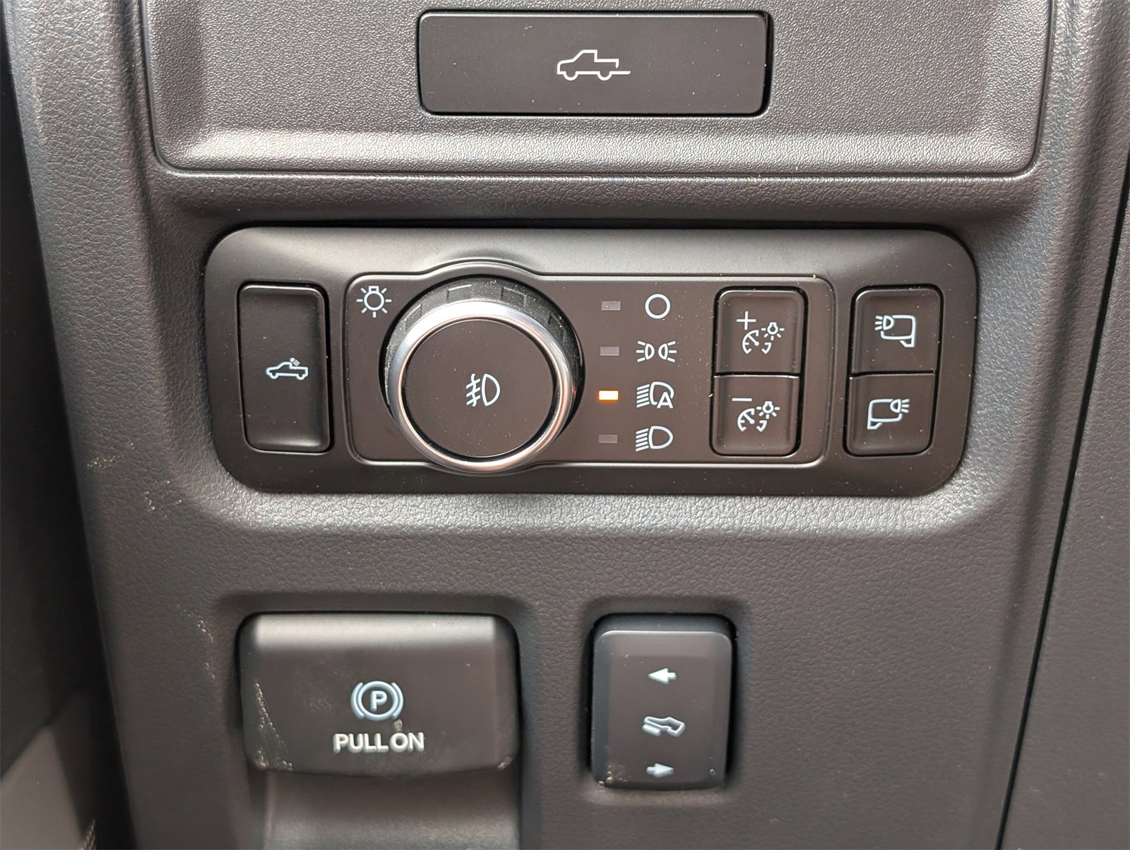 New 2026 Ford F150 Lariat w/ Equipment Group 501A Mid image 24