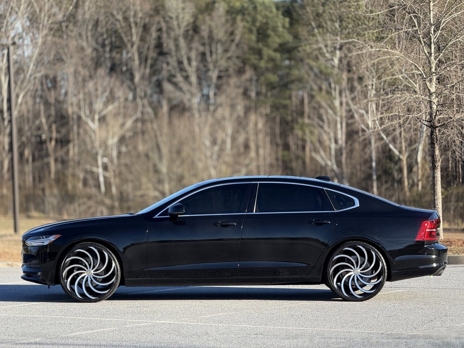 Used 2018 Volvo S90 T5 Momentum w/ Convenience Package image 8