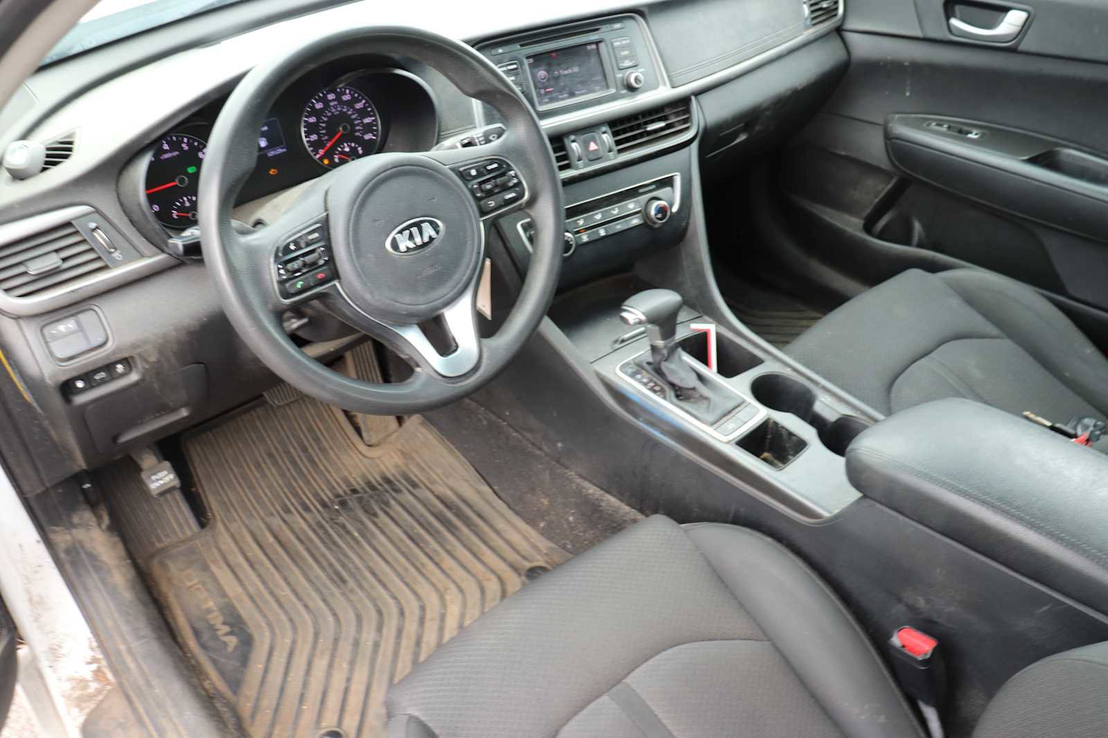 Used 2017 Kia Optima LX FWD image 10