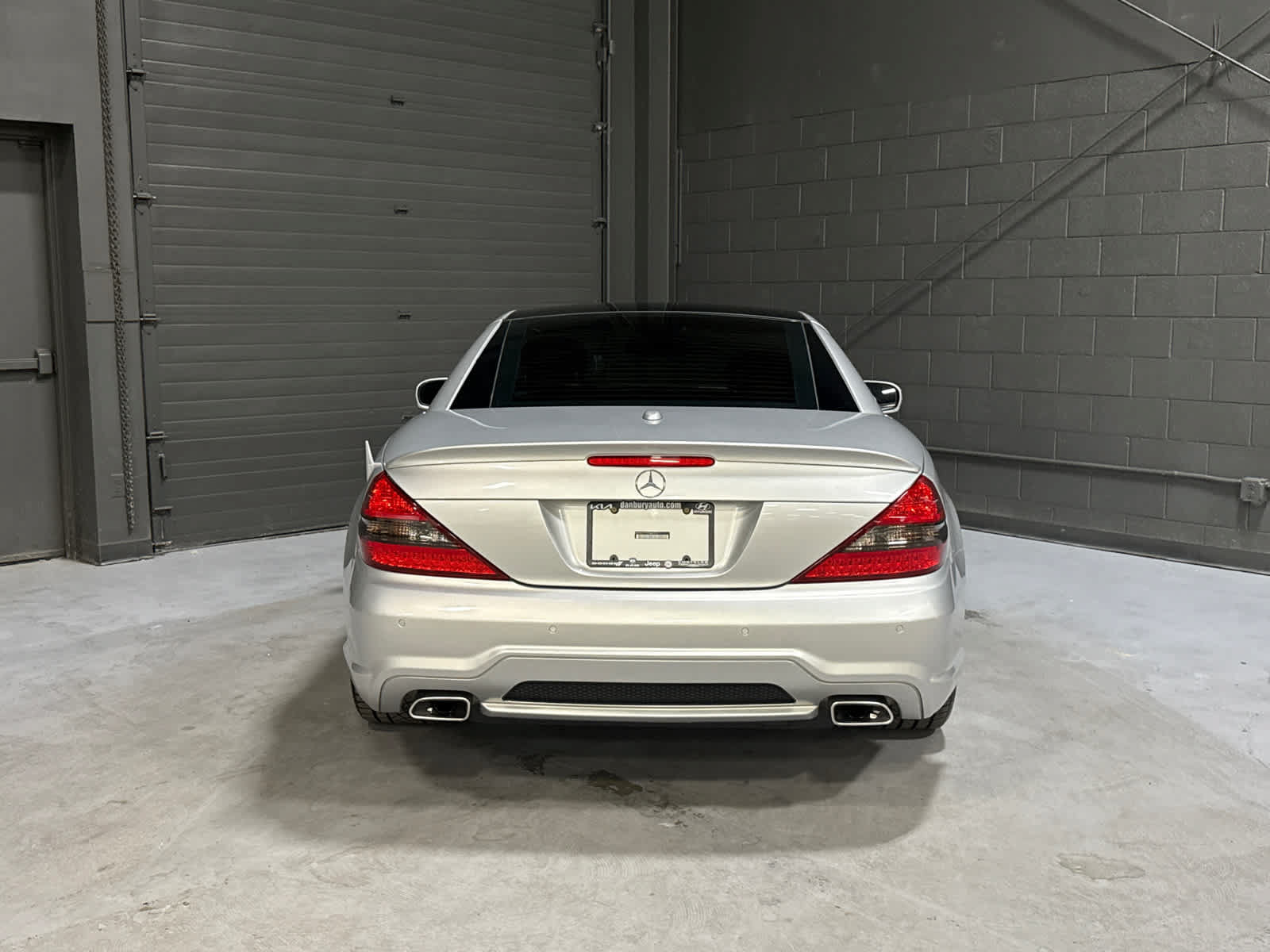 Used 2009 Mercedes-Benz SL 550 image 5