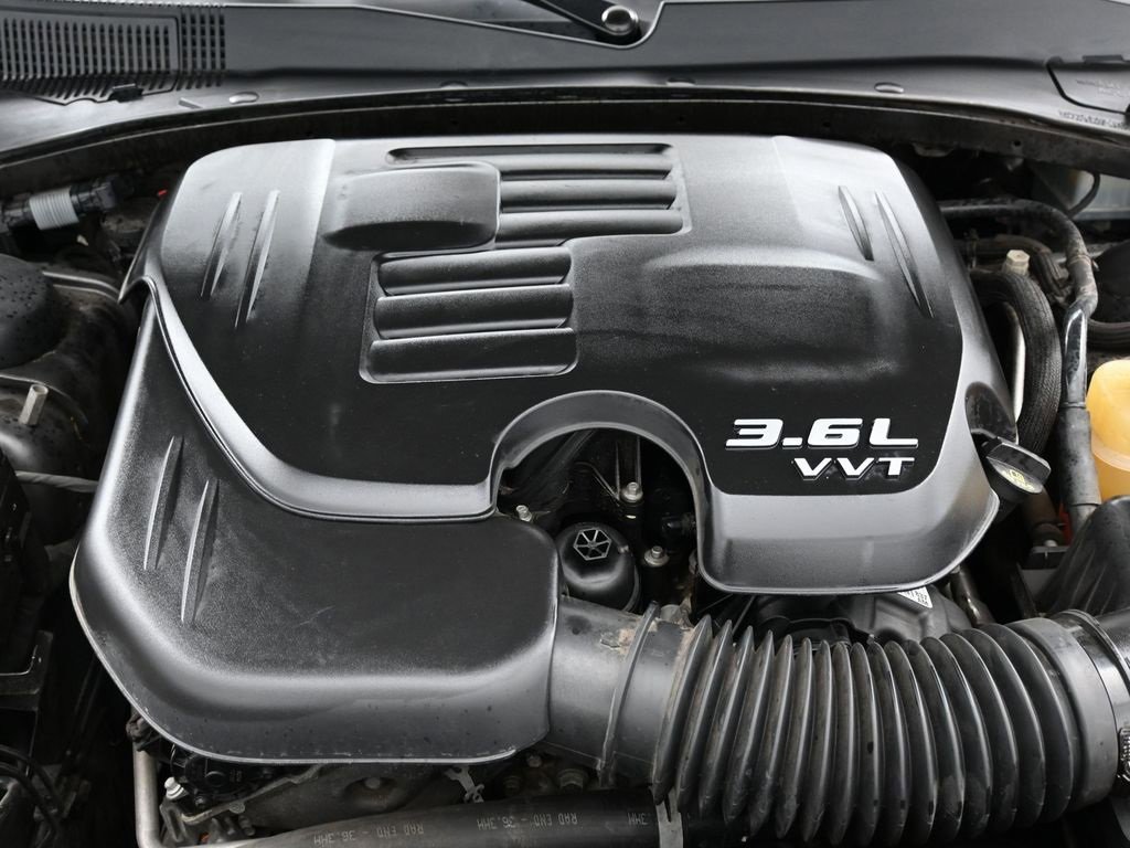 Used 2019 Chrysler 300 Limited image 40