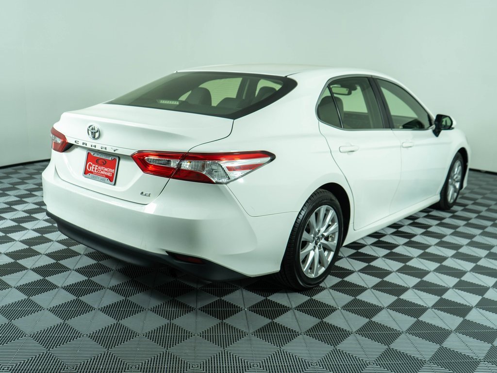 Used 2018 Toyota Camry LE w/ Moonroof Package image 6