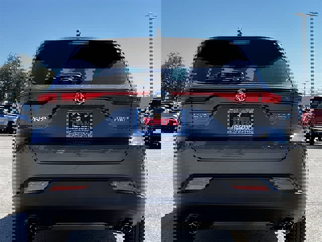 Used 2021 Toyota Venza LE image 5