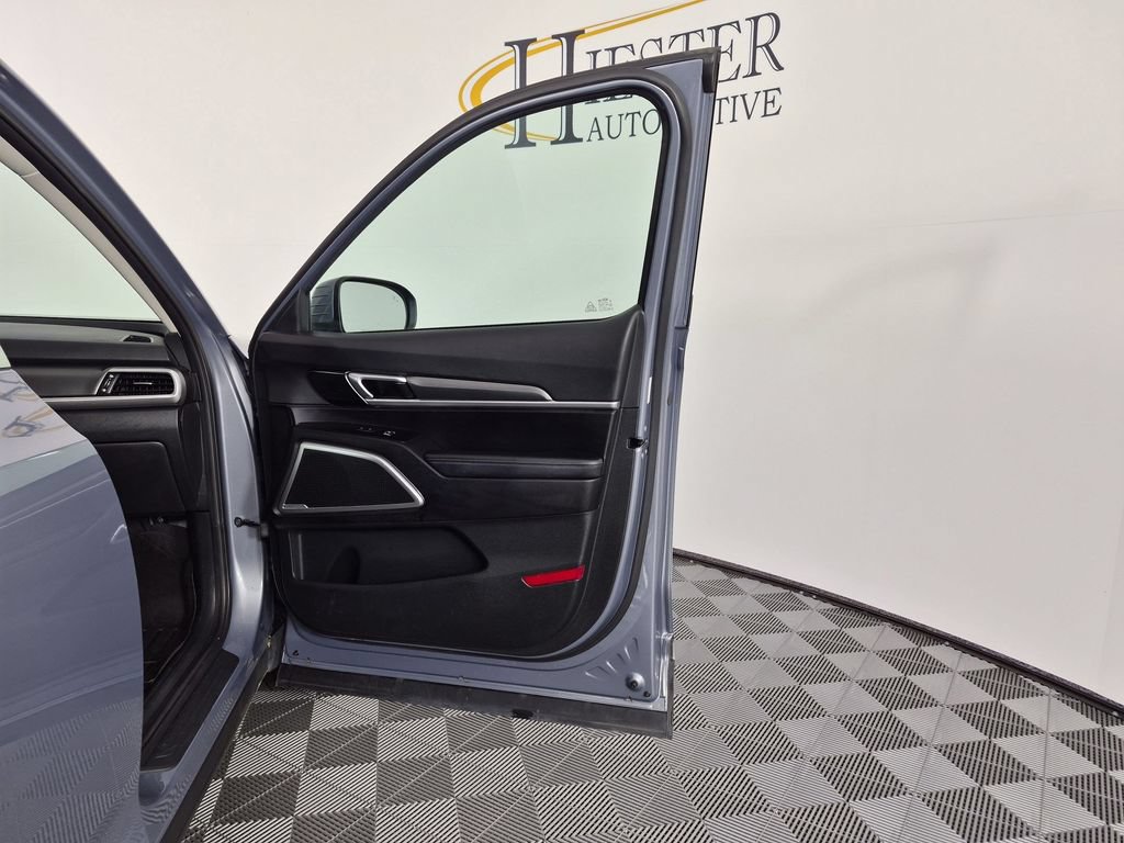 Used 2021 Kia Telluride LX FWD image 35
