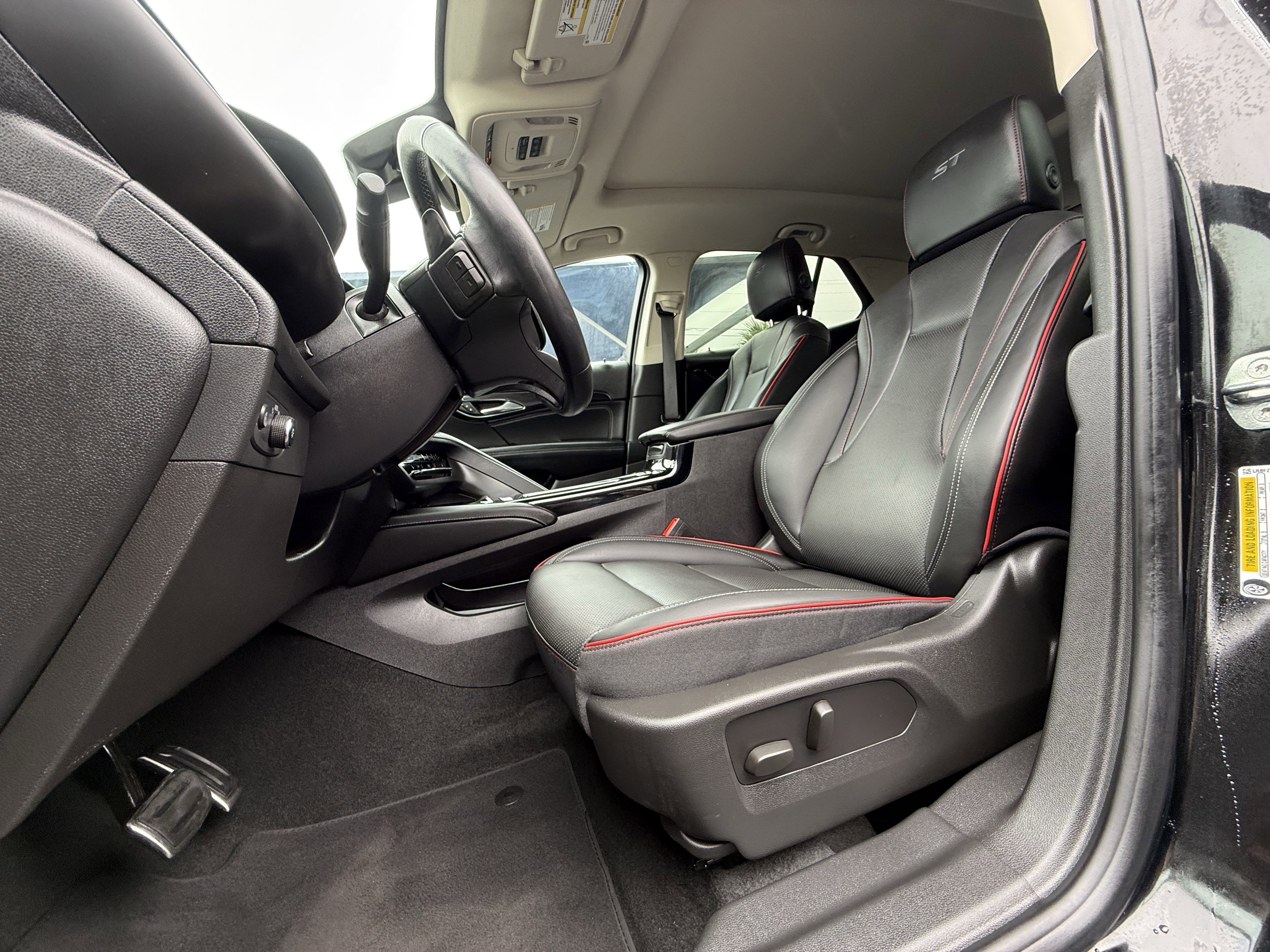 Used 2023 Buick Envision Essence w/ Sport Touring Package FWD image 19