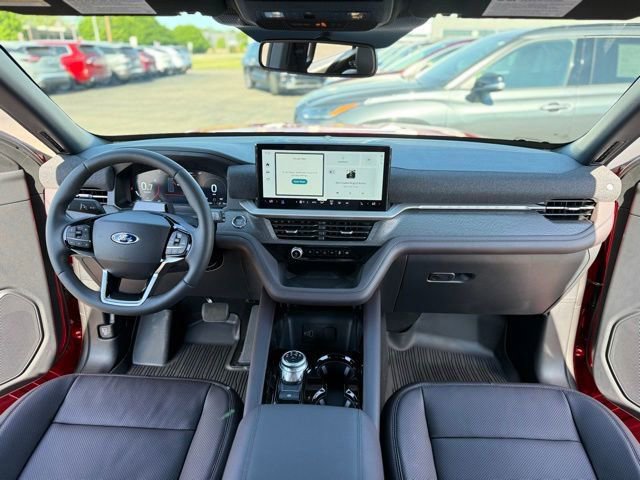 New 2026 Ford Explorer Platinum AWD/4WD image 2