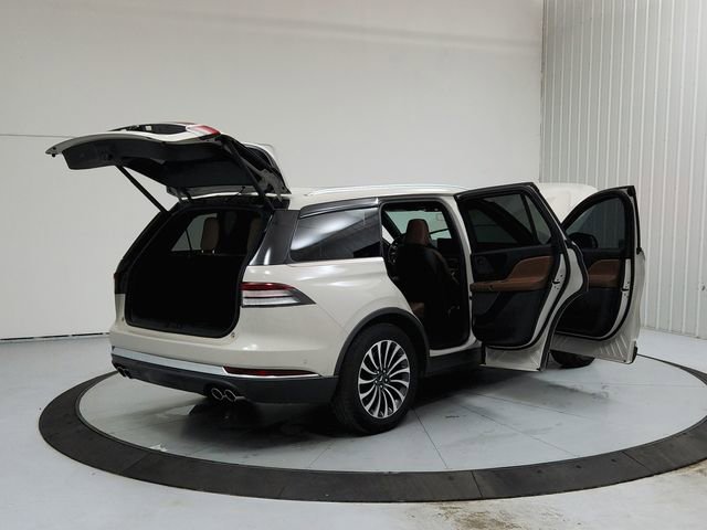 Used 2022 Lincoln Aviator Reserve w/ Equipment Group 201A image 15