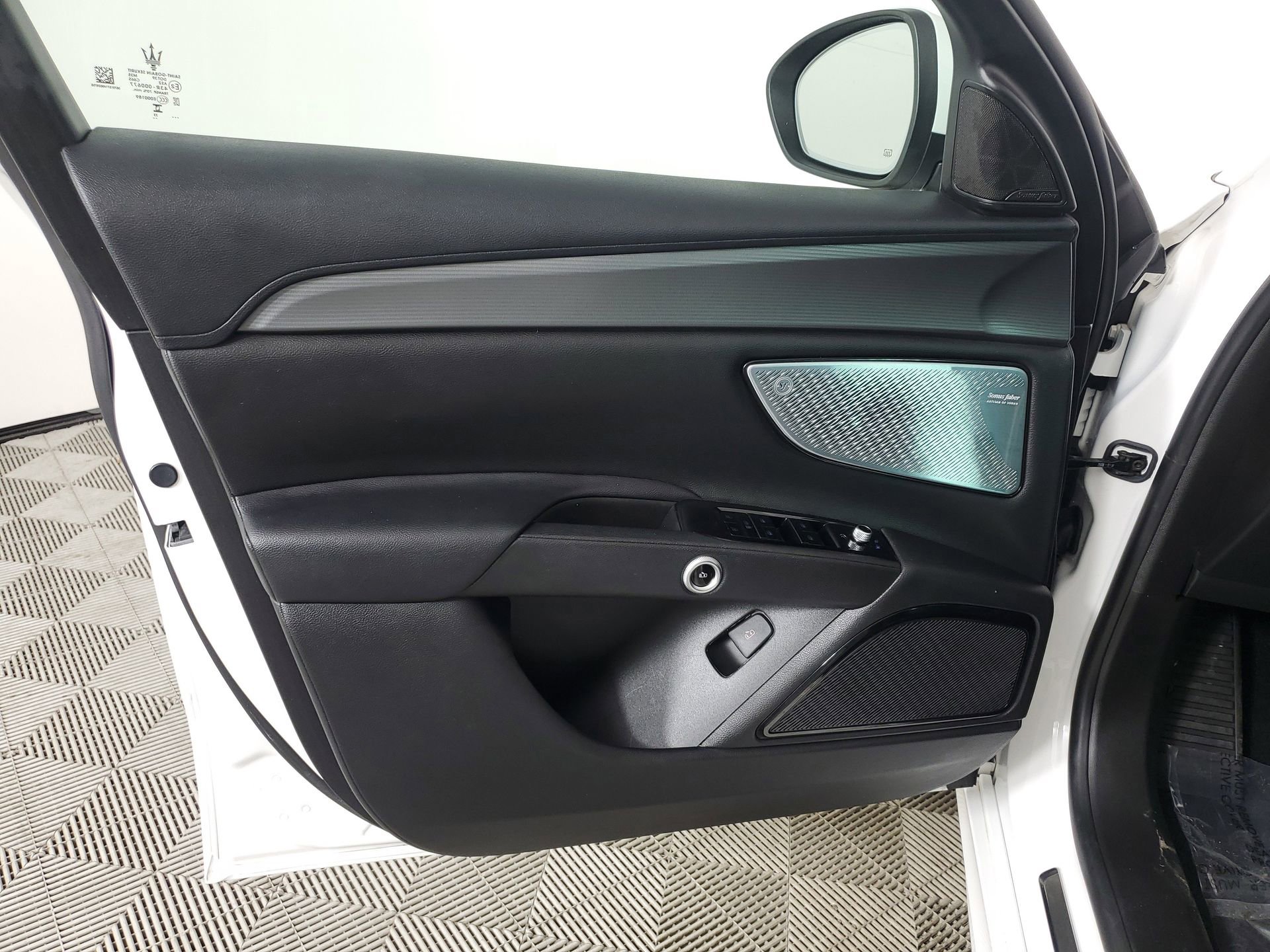 Used 2024 Maserati Grecale GT image 21