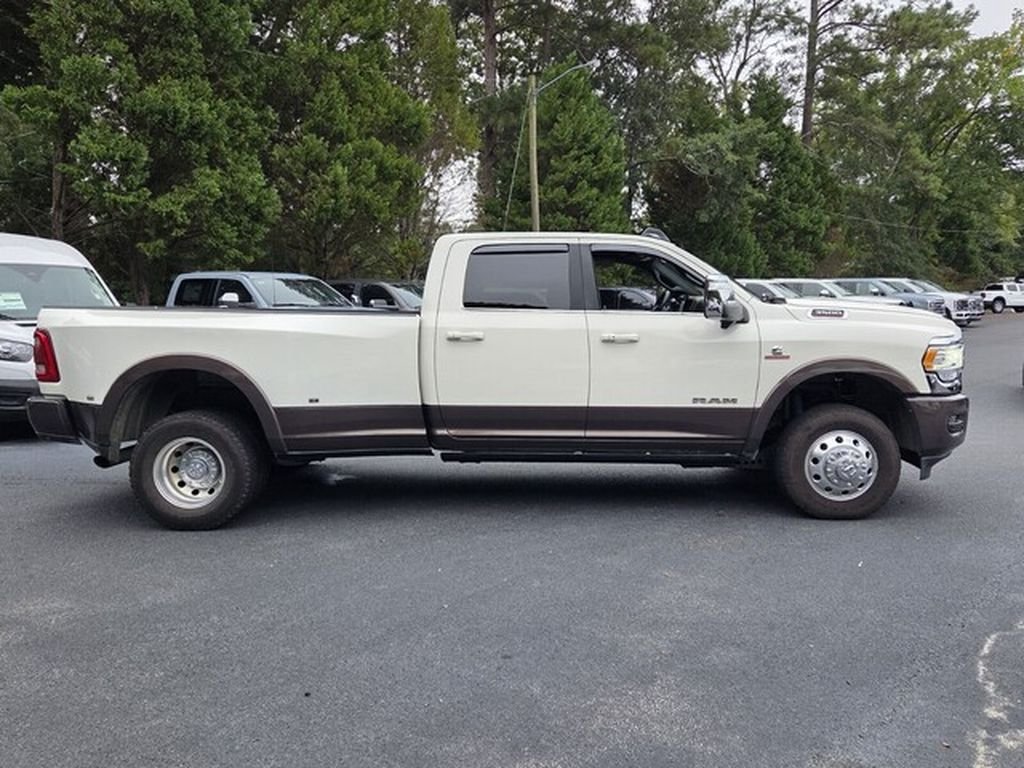 Used 2024 RAM 3500 Limited w/ Towing Technology Group AWD/4WD image 16