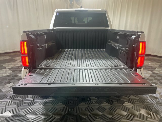 Certified 2025 Toyota Tacoma TRD Off-Road w/ TRD Off Road Upgrade Package AWD/4WD image 18