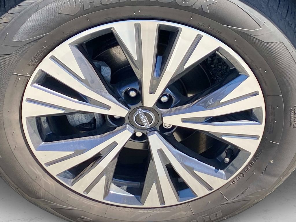 Certified 2023 Nissan Rogue SV w/ SV Premium B Package AWD/4WD image 30
