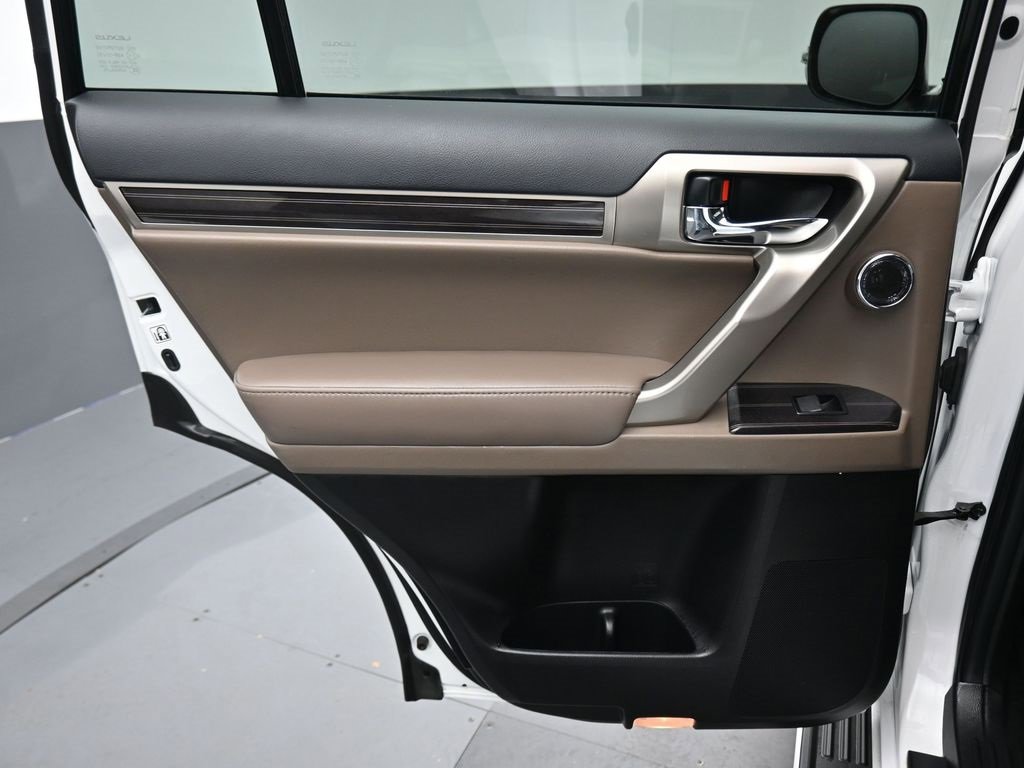 Used 2021 Lexus GX 460 Luxury image 31