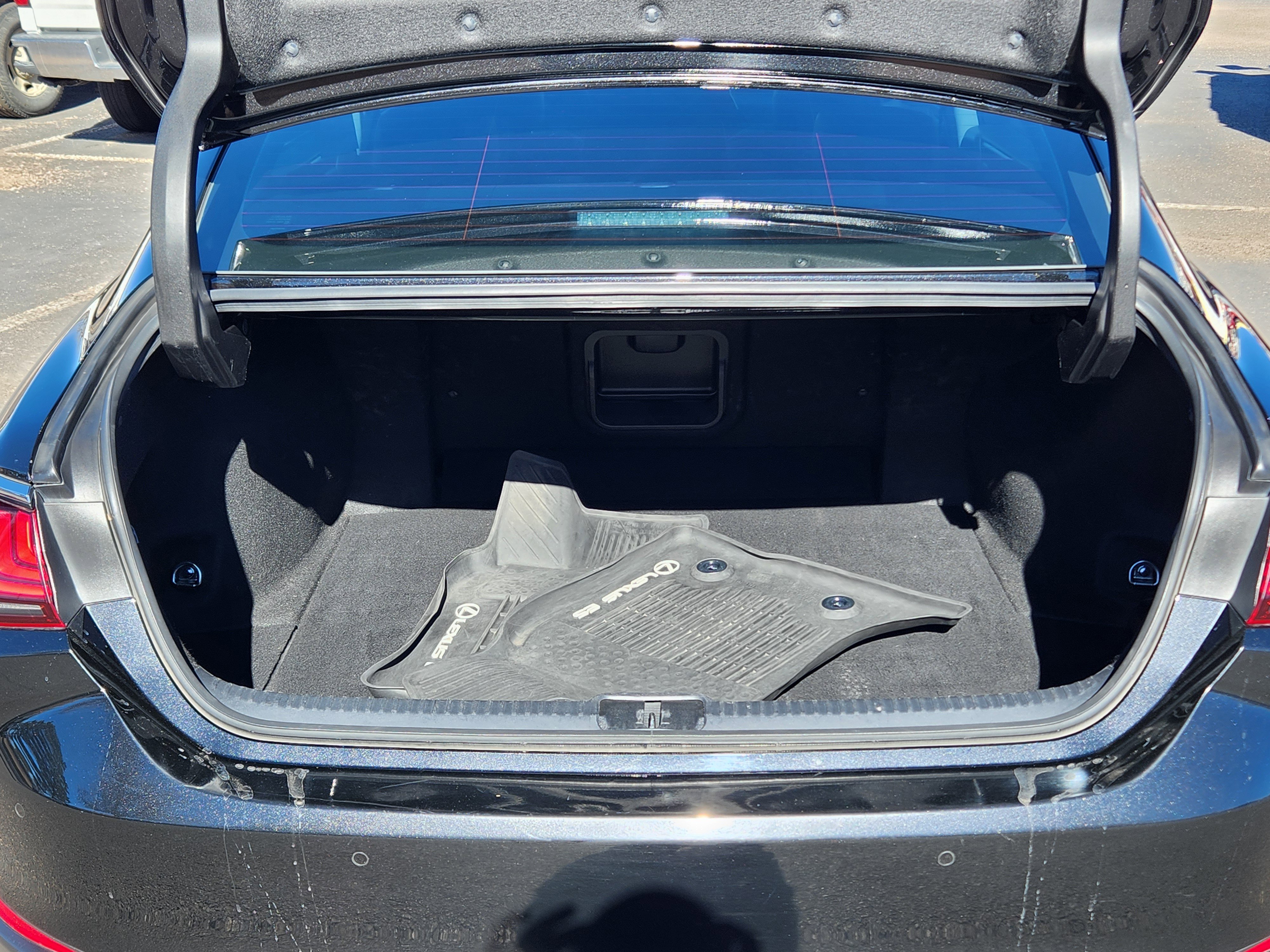 Used 2022 Lexus ES 250 w/ Premium Package image 17