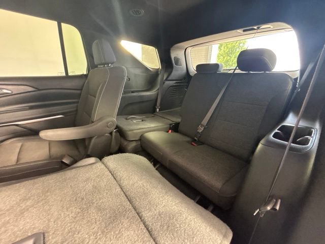 Used 2024 Chevrolet Traverse LT w/ Midnight/Sport Edition AWD/4WD image 22