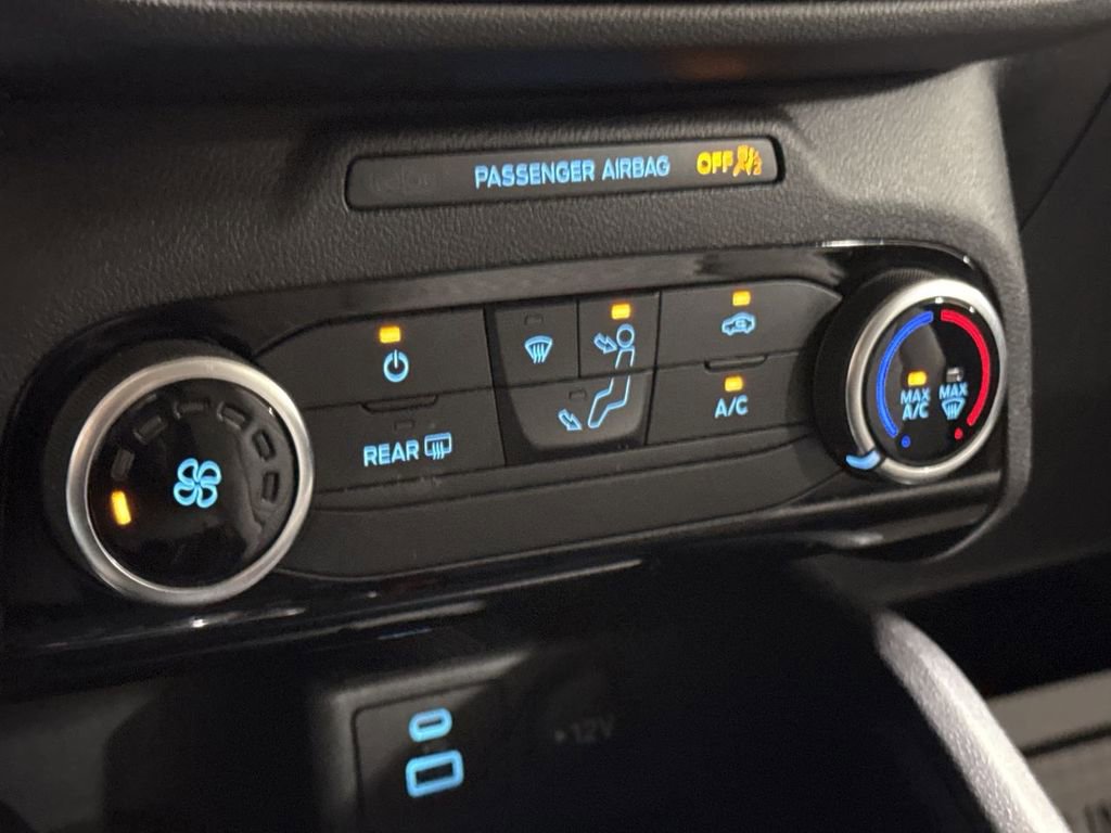 Used 2022 Ford Escape SE image 15