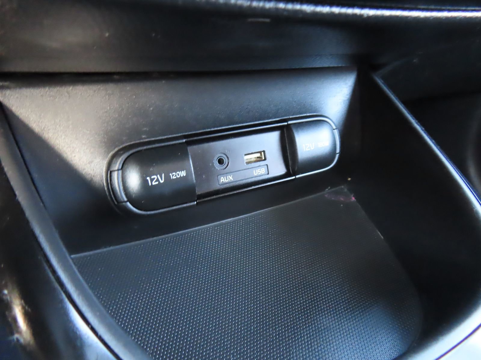 Used 2016 Kia Soul FWD image 11