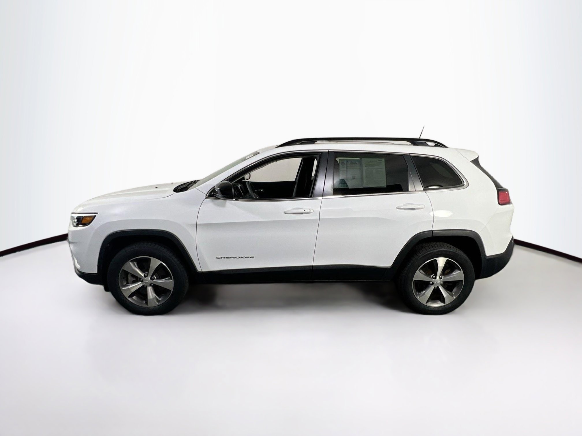 Used 2022 Jeep Cherokee Limited image 8