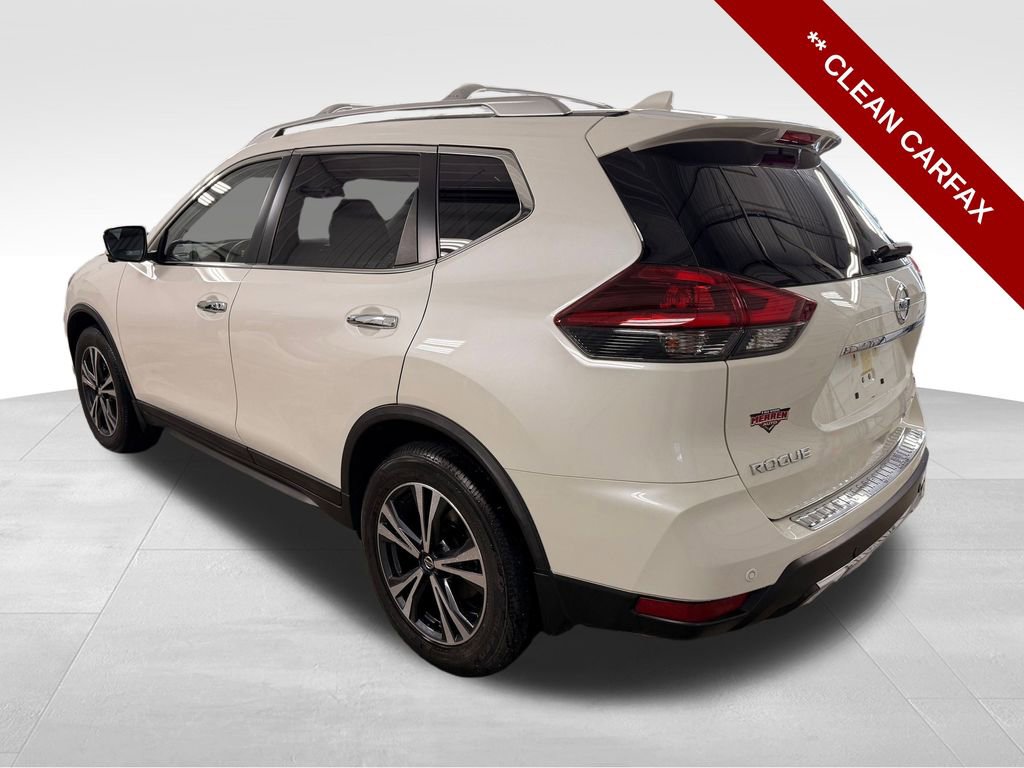 Used 2020 Nissan Rogue SV w/ Premium Package image 3