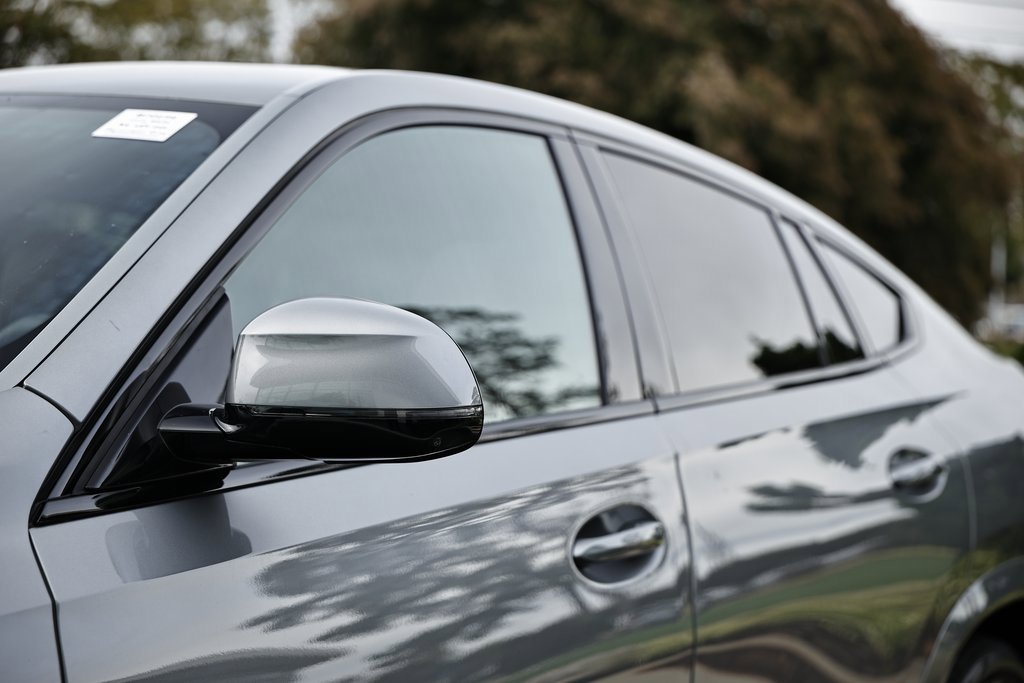 New 2026 BMW X6 xDrive40i w/ Premium Package image 11