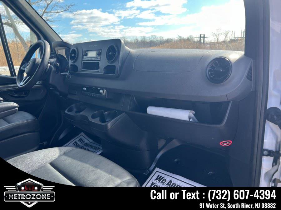Used 2022 Mercedes-Benz Sprinter 2500 image 19