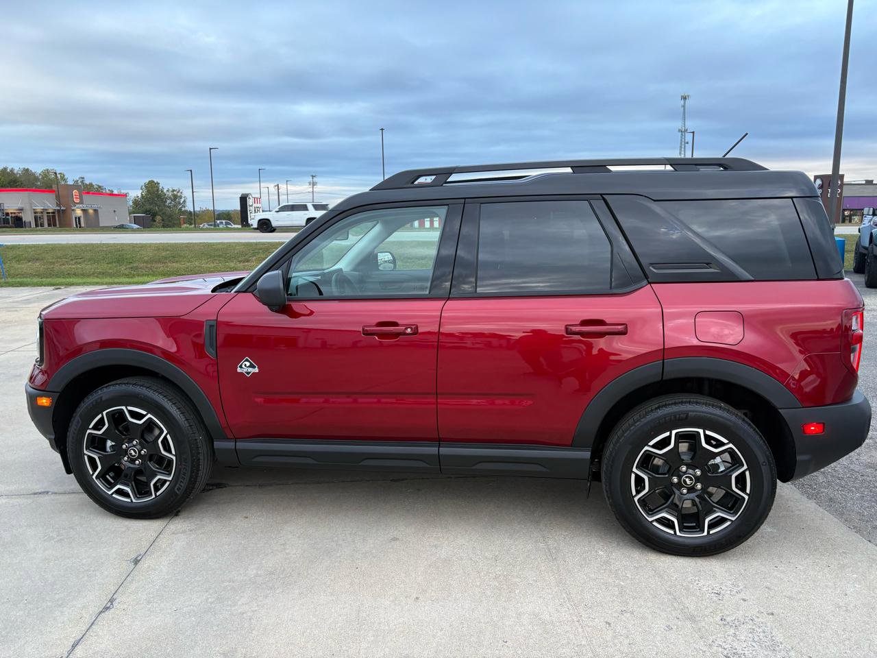 New 2025 Ford Bronco Sport Outer Banks w/ Outer Banks Tech Package+ AWD/4WD image 6