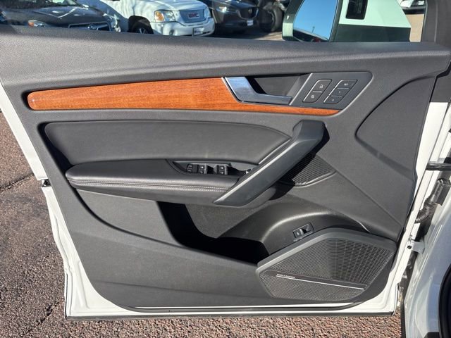 Used 2023 Audi Q5 2.0T Premium Plus image 7